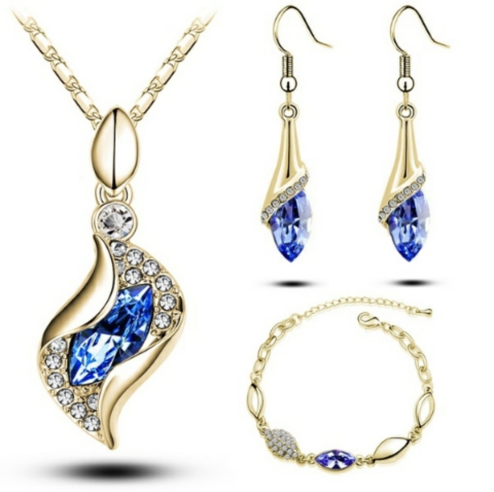 💞 Beautiful set! Necklace, earrings and bracelet
